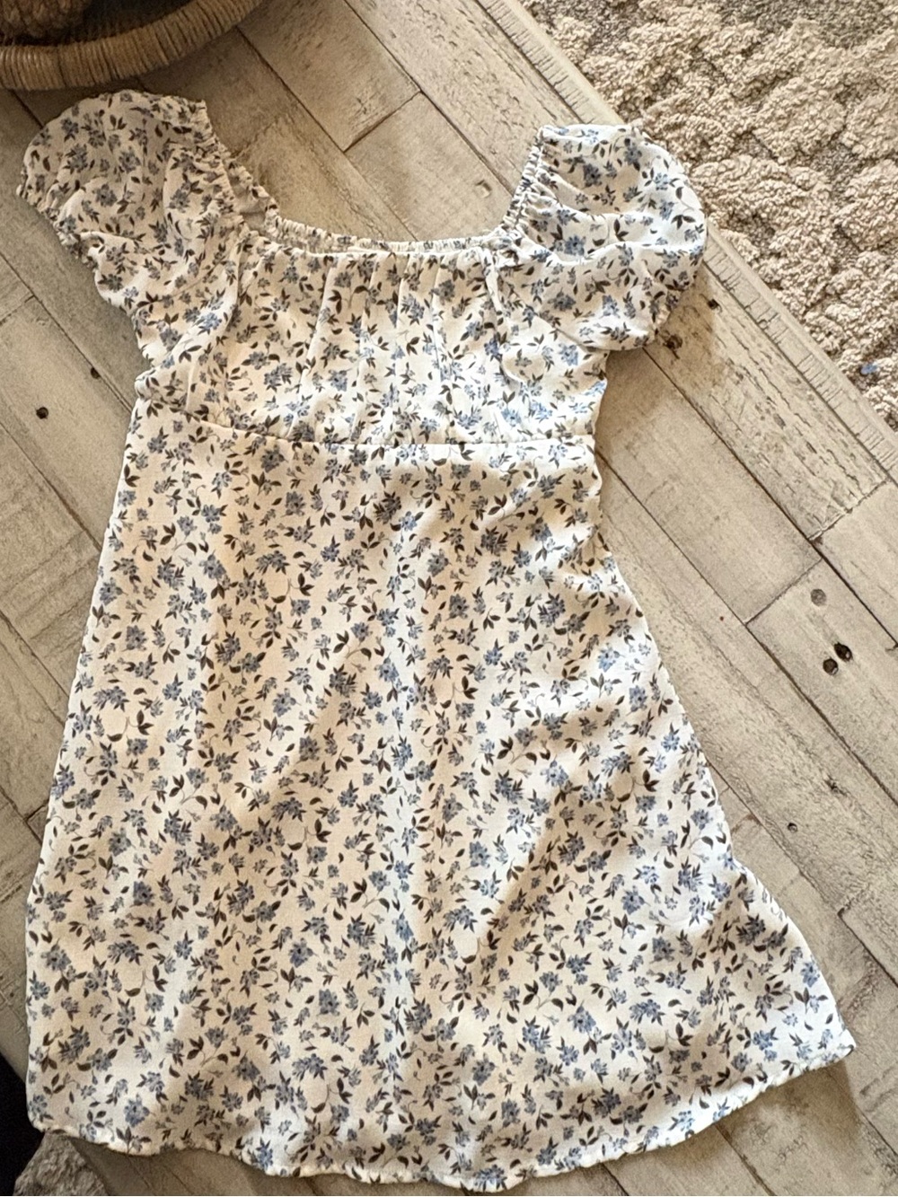 Full Tilt White Floral Puff-Sleeve Kids Casual Dress